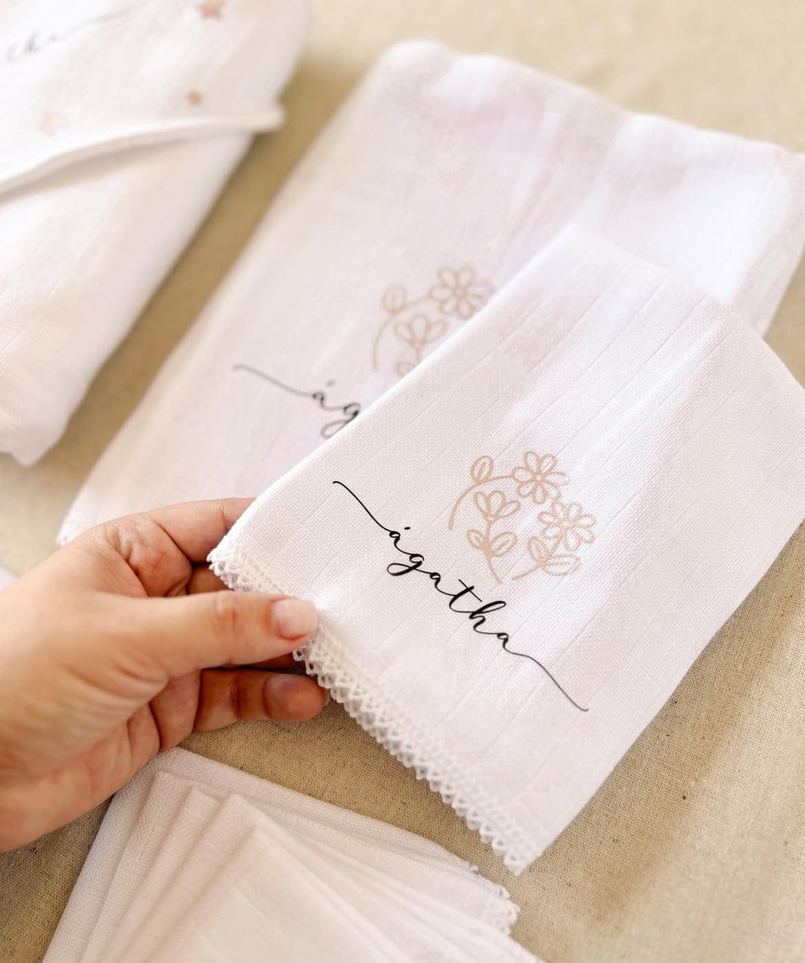 Kit de Fraldinha Personalizado com Nome do Bebê | 6 Peças Personalizadas - Imagem 11